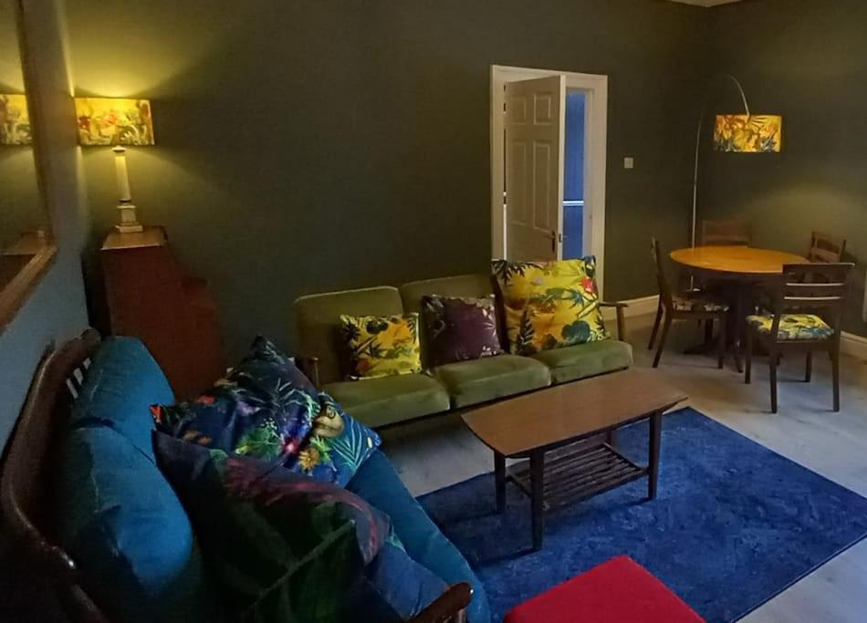 Peaceful Home From Home - Spacious 3 Bedroom House Accommodating 7 - Ideal For Families And Workers Gateshead Dış mekan fotoğraf
